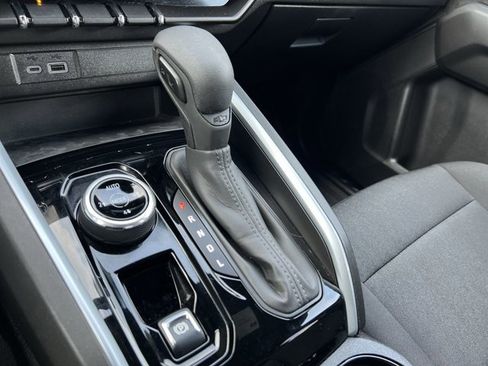 Used 2023 Chevrolet Colorado Trail Boss w/ Advanced Trailering Package AWD/4WD image 15