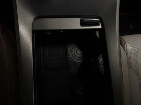 Used 2021 Hyundai Palisade Limited image 22