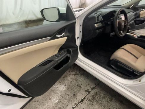 Used 2020 Honda Civic LX image 30