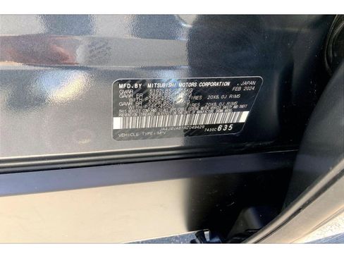 Used 2024 Mitsubishi Outlander SE image 32