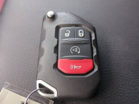 Used 2023 Jeep Wrangler Unlimited Rubicon 392 AWD/4WD image 31