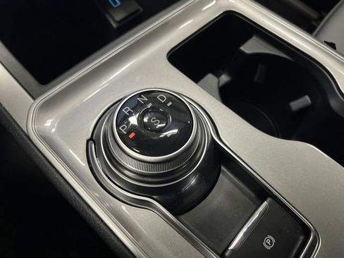 Used 2024 Ford Edge SEL w/ Convenience Package image 23