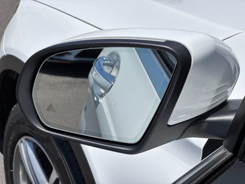 Certified 2022 Mercedes-Benz GLC 300 image 10