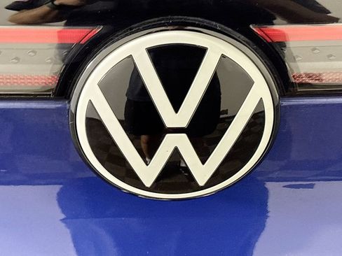 Used 2021 Volkswagen ID.4 Pro S w/ Gradient Package image 25