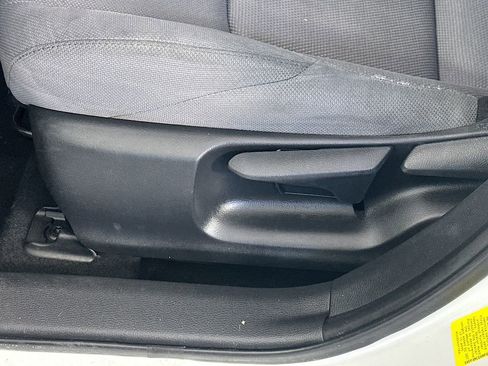 Used 2021 Toyota Corolla SE w/ SE Premium Package image 21