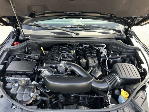 Used 2023 Dodge Durango GT AWD/4WD image 35