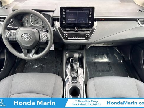Used 2020 Toyota Corolla LE FWD image 17