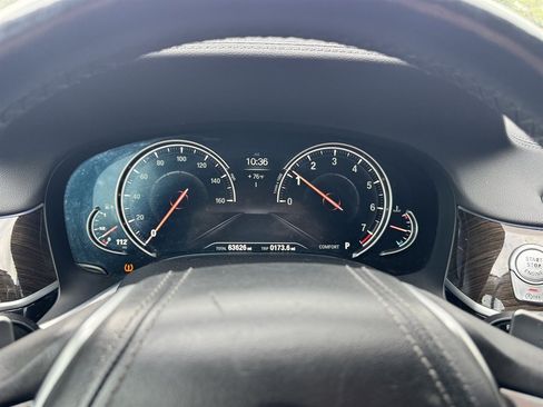 Used 2018 BMW 740i RWD image 11