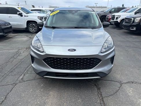 Used 2022 Ford Escape SE AWD/4WD image 2