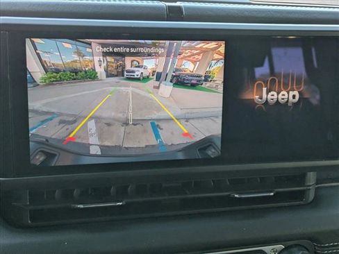 Certified 2025 Jeep Gladiator Sport image 13