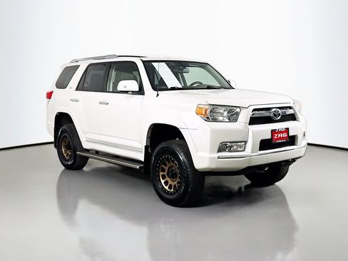 Used 2011 Toyota 4Runner SR5 AWD/4WD image 7