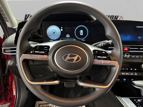 Used 2024 Hyundai Elantra SEL image 24
