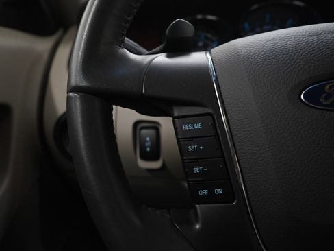 Used 2012 Ford Taurus SEL image 23