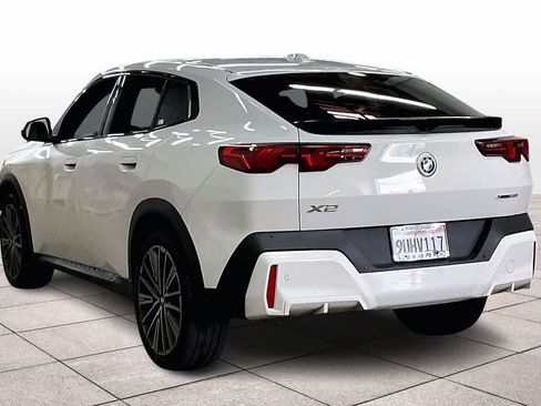 Used 2025 BMW X2 xDrive28i w/ Technology Package image 14