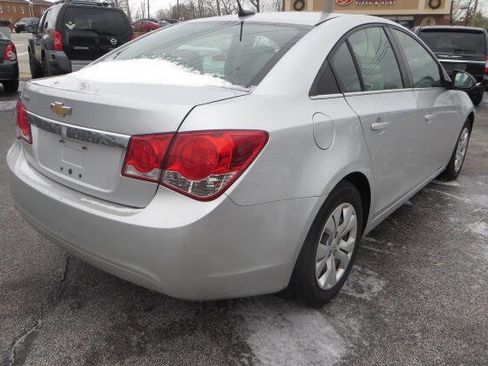 Used 2012 Chevrolet Cruze LS image 4
