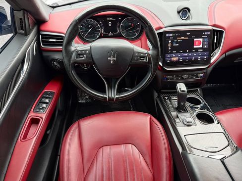 Used 2022 Maserati Ghibli Modena Q4 AWD/4WD image 16