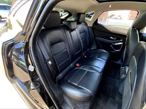Used 2018 Jaguar E-PACE SE image 39
