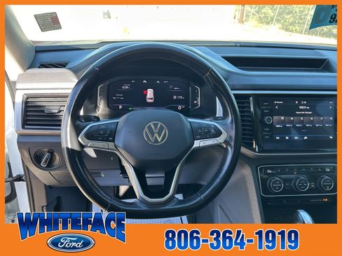 Used 2021 Volkswagen Atlas SEL Premium image 16