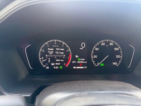 Used 2025 Honda Pilot TrailSport image 9