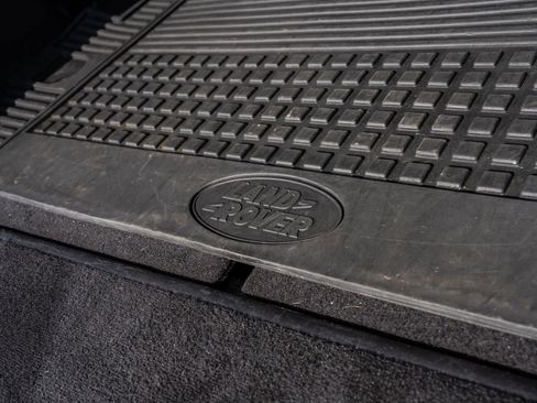 Used 2016 Land Rover LR4 HSE Silver Edition image 36