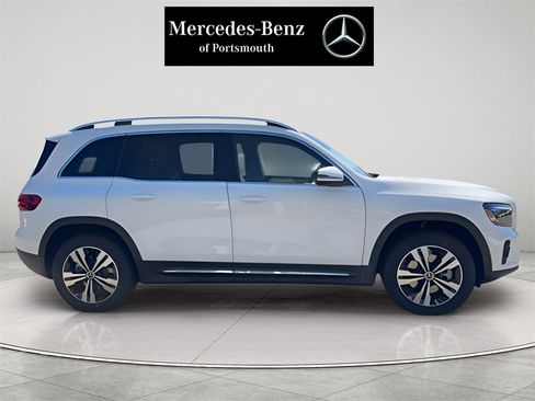 New 2026 Mercedes-Benz GLB 250 4MATIC image 9