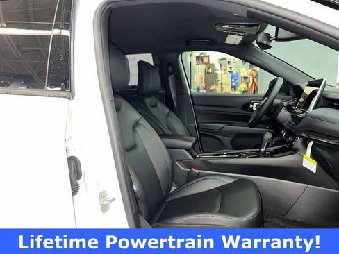 New 2026 Jeep Compass Limited image 19