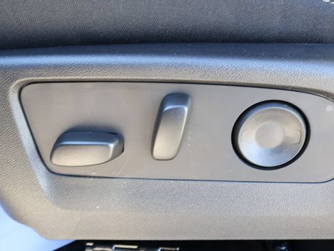 New 2026 GMC Canyon Elevation w/ Convenience Package AWD/4WD image 13