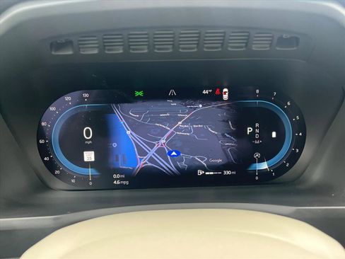 Used 2025 Volvo XC90 B6 Plus w/ Protection Package Premier image 9