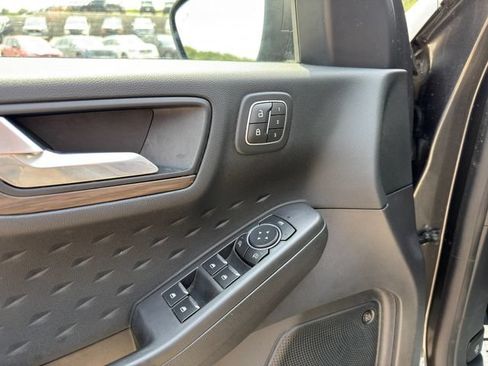 Used 2020 Ford Escape Titanium AWD/4WD image 20