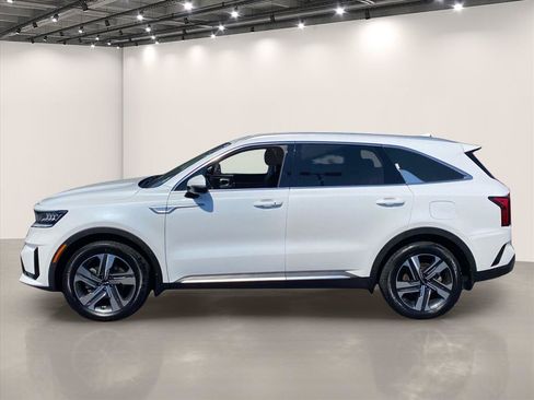 Certified 2023 Kia Sorento EX AWD/4WD image 5