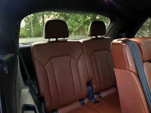 Used 2019 Audi Q7 3.0T Premium Plus w/ Premium Plus Package image 28