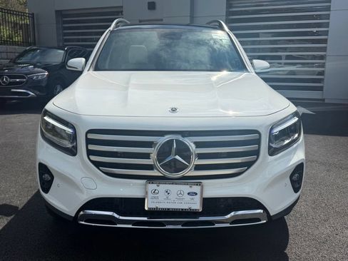 Used 2026 Mercedes-Benz GLB 250 4MATIC image 2