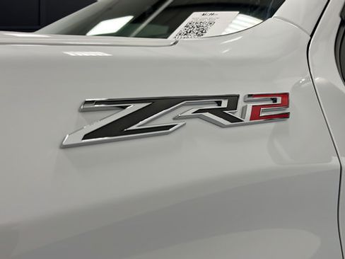 Used 2022 Chevrolet Silverado 1500 ZR2 w/ Technology Package AWD/4WD image 42