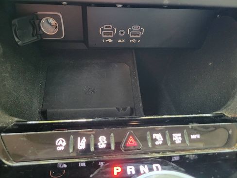 Used 2022 Jeep Wagoneer Series II RWD image 19