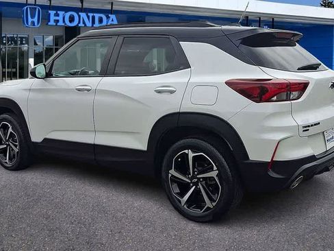 Used 2023 Chevrolet TrailBlazer RS w/ Sun and Liftgate Package AWD/4WD image 6