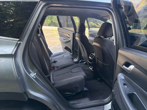 Used 2019 Hyundai Santa Fe SE FWD image 27
