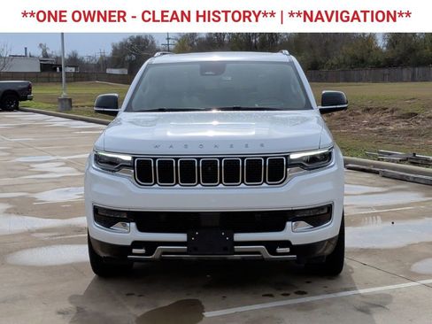 Used 2024 Jeep Wagoneer Series III w/ Premium Group I image 2