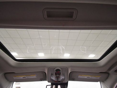 Used 2015 GMC Terrain SLT image 16