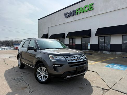 Used 2019 Ford Explorer XLT w/ Equipment Group 201A image 1