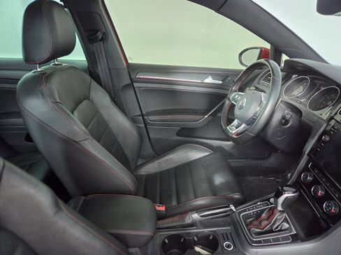 Used 2020 Volkswagen GTI SE FWD image 28