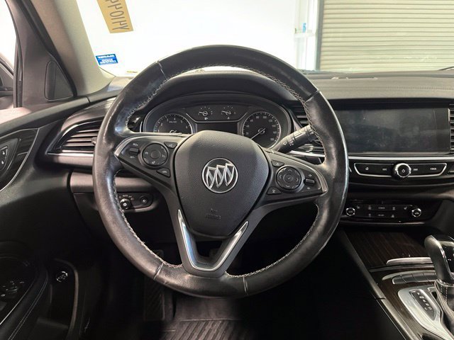 Used 2018 Buick Regal Essence w/ Sights and Sounds Package AWD/4WD image 22