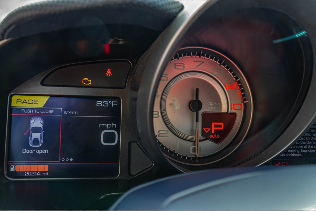 Certified 2019 Ferrari 812 Superfast RWD image 39