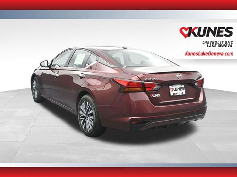 Used 2023 Nissan Altima 2.5 SV image 8
