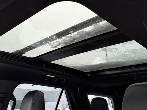 Used 2020 Ford Explorer Limited w/ Class III Trailer Tow Package image 10