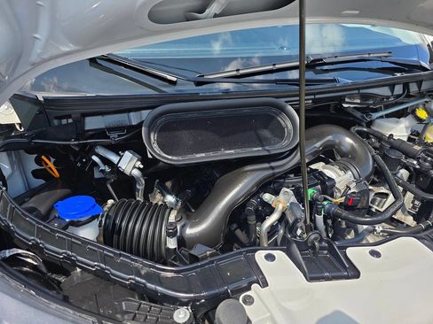 Used 2025 Ford Transit 350 XLT image 27