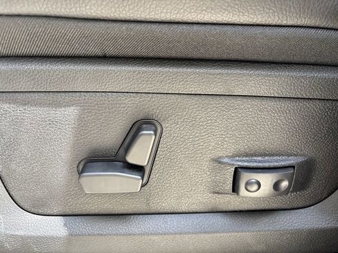 New 2026 RAM 3500 Laramie AWD/4WD image 28