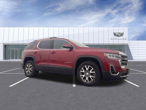 Used 2023 GMC Acadia SLT image 1