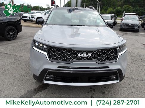 Used 2022 Kia Sorento SX Prestige AWD/4WD image 2