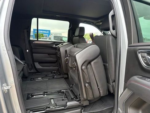 Used 2024 Chevrolet Suburban RST w/ Luxury Package AWD/4WD image 48