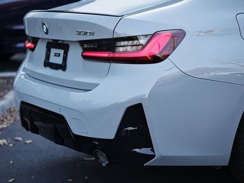 New 2026 BMW 330i Sedan w/ M Sport Package image 9
